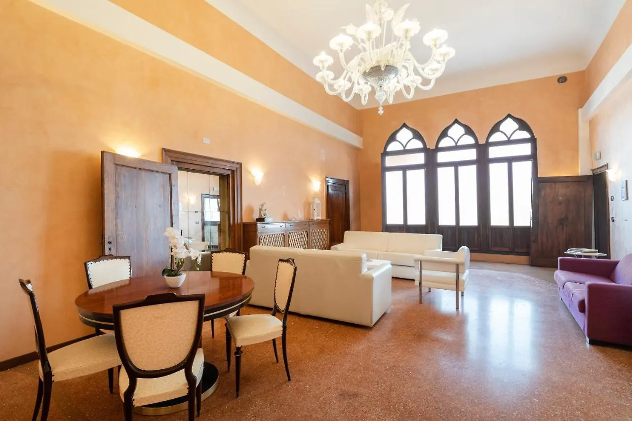 Doge Morosini Palace By Wonderful Italy Venise Appartement